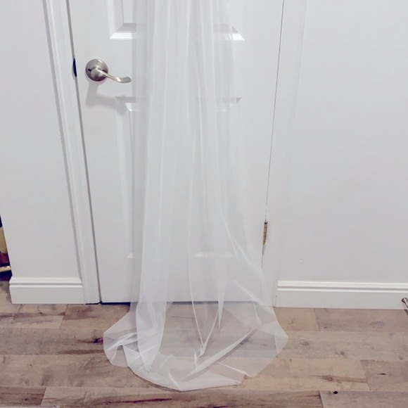 Emma & Grace Veil - Picture 2 of 6